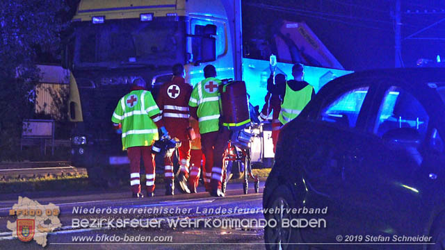 20191017 Frontalzusammenstoss zweier Pkw auf der LB17 bei Moellerdorf  Foto: © Stefan Schneider