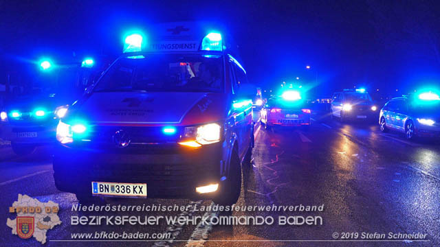 20191017 Frontalzusammenstoss zweier Pkw auf der LB17 bei Moellerdorf  Foto: © Stefan Schneider