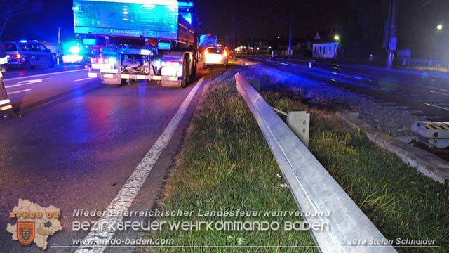 20191017 Frontalzusammenstoss zweier Pkw auf der LB17 bei Moellerdorf  Foto: © Stefan Schneider