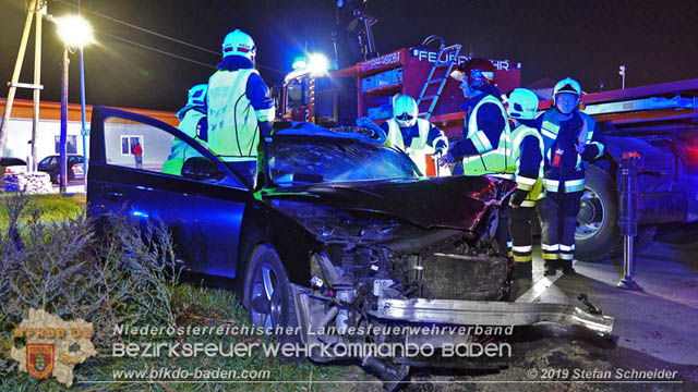 20191017 Frontalzusammenstoss zweier Pkw auf der LB17 bei Moellerdorf  Foto: © Stefan Schneider