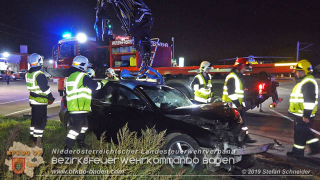 20191017 Frontalzusammenstoss zweier Pkw auf der LB17 bei Moellerdorf  Foto: © Stefan Schneider