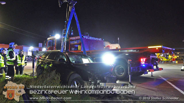 20191017 Frontalzusammenstoss zweier Pkw auf der LB17 bei Moellerdorf  Foto: © Stefan Schneider
