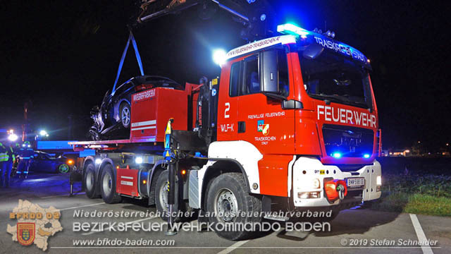 20191017 Frontalzusammenstoss zweier Pkw auf der LB17 bei Moellerdorf  Foto: © Stefan Schneider