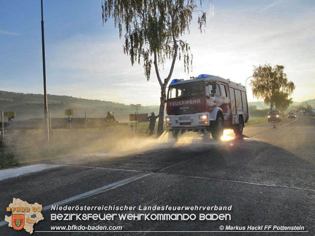 20191021 Auffahrunfall auf der LB18 bei Pottenstein mit 4 beteilgten Fahrzeugen Foto: © Markus Hackl FF Pottenstein 20191021 Auffahrunfall auf der LB18 bei Pottenstein mit 4 beteilgten Fahrzeugen Foto: © Markus Hackl FF Pottenstein