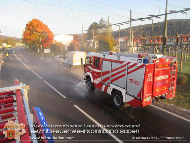 20191021 Auffahrunfall auf der LB18 bei Pottenstein mit 4 beteilgten Fahrzeugen Foto: © Markus Hackl FF Pottenstein 20191021 Auffahrunfall auf der LB18 bei Pottenstein mit 4 beteilgten Fahrzeugen Foto: © Markus Hackl FF Pottenstein