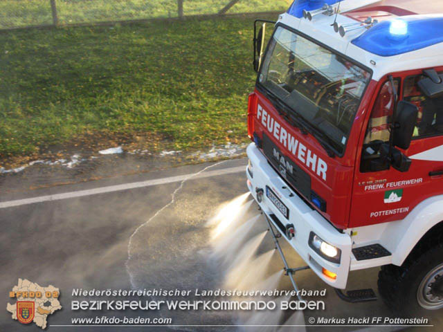 20191021 Auffahrunfall auf der LB18 bei Pottenstein mit 4 beteilgten Fahrzeugen Foto: © Markus Hackl FF Pottenstein 20191021 Auffahrunfall auf der LB18 bei Pottenstein mit 4 beteilgten Fahrzeugen Foto: © Markus Hackl FF Pottenstein