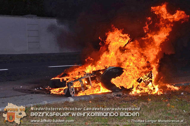 20191024 Ein Motorrad fing in Ebreichsdorf Feuer  Foto: © Thomas Lenger Monatsrevue.at