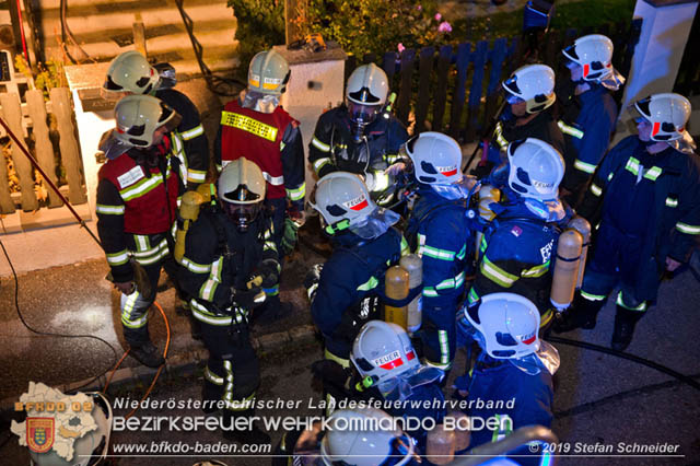 20191028 Brand in einen Enzesfelder Einfamilienhaus Foto: © Stefan Schneider BFK Baden 20191028 Brand in einen Enzesfelder Einfamilienhaus Foto: © Stefan Schneider BFK Baden