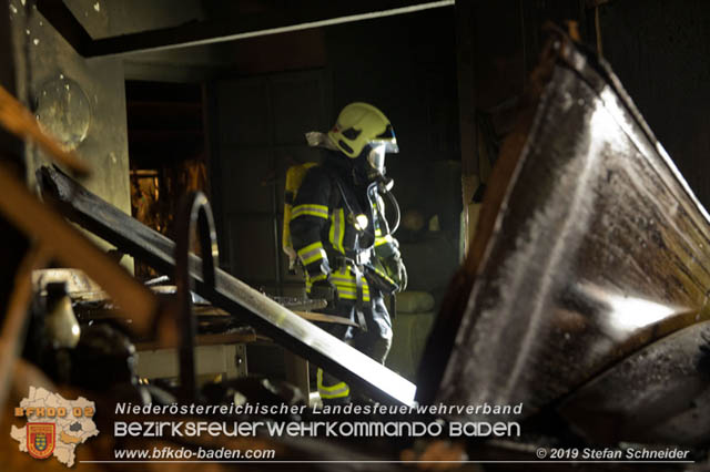 20191028 Brand in einen Enzesfelder Einfamilienhaus Foto: © Stefan Schneider BFK Baden 20191028 Brand in einen Enzesfelder Einfamilienhaus Foto: © Stefan Schneider BFK Baden