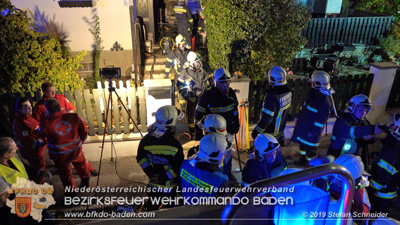 20191028 Brand in einen Enzesfelder Einfamilienhaus Foto: © Stefan Schneider BFK Baden 20191028 Brand in einen Enzesfelder Einfamilienhaus Foto: © Stefan Schneider BFK Baden