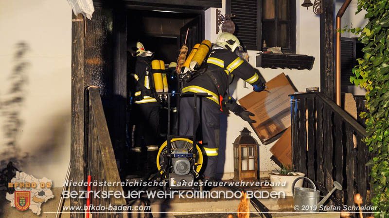 20191028 Brand in einen Enzesfelder Einfamilienhaus Foto: © Stefan Schneider BFK Baden 20191028 Brand in einen Enzesfelder Einfamilienhaus Foto: © Stefan Schneider BFK Baden
