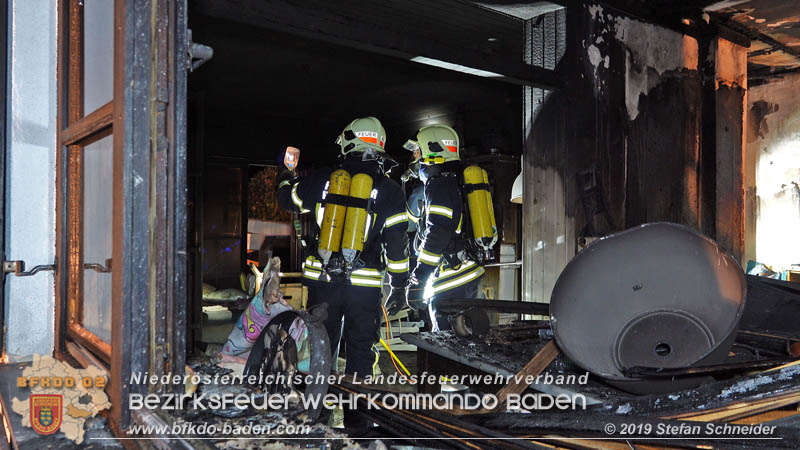 20191028 Brand in einen Enzesfelder Einfamilienhaus Foto: © Stefan Schneider BFK Baden 20191028 Brand in einen Enzesfelder Einfamilienhaus Foto: © Stefan Schneider BFK Baden