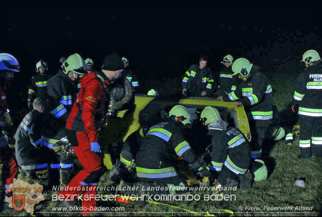20191207 Verkehrsunfall auf der L4001 bei Mayerling Foto: © FF Alland 20191207 Verkehrsunfall auf der L4001 bei Mayerling Foto: © FF Alland