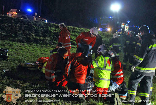 20191207 Verkehrsunfall auf der L4001 bei Mayerling Foto: © FF Alland 20191207 Verkehrsunfall auf der L4001 bei Mayerling Foto: © FF Alland