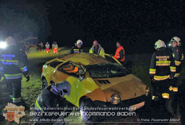 20191207 Verkehrsunfall auf der L4001 bei Mayerling Foto: © FF Alland 20191207 Verkehrsunfall auf der L4001 bei Mayerling Foto: © FF Alland