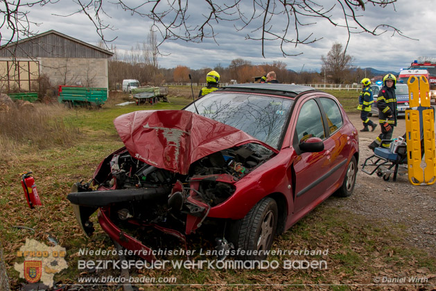 20191207 Fahrzeugbergung Kottingbrunn - Foto: Daniel Wirth