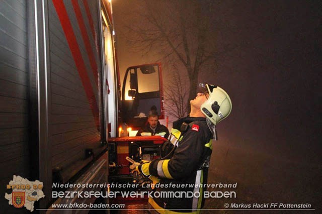 20191219 Junge Fahrzeuglenkerin verunfallte am Kremesberg Foto: © ASB Markus Hackl FF Pottenstein 20191219 Junge Fahrzeuglenkerin verunfallte am Kremesberg Foto: © ASB Markus Hackl FF Pottenstein