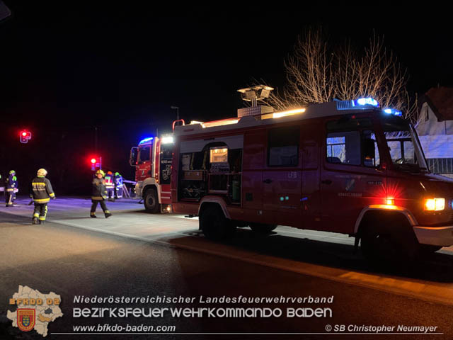 20191223 Stgurmschaden auf der LB17 in Günselsdorf Foto: © Christopher Neumayer 20191223 Stgurmschaden auf der LB17 in Günselsdorf Foto: © Christopher Neumayer