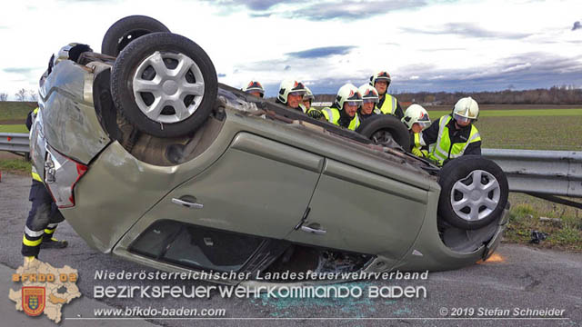 20191225 Verkehrsunfall auf der A2 zwischen Knoten Guntramsdorf und Ausfahrt IZ NÖ Süd  Foto: © Stefan Schneider