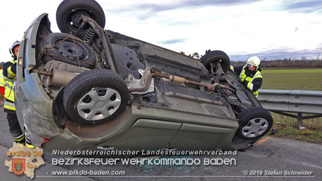 20191225 Verkehrsunfall auf der A2 zwischen Knoten Guntramsdorf und Ausfahrt IZ NÖ Süd  Foto: © Stefan Schneider