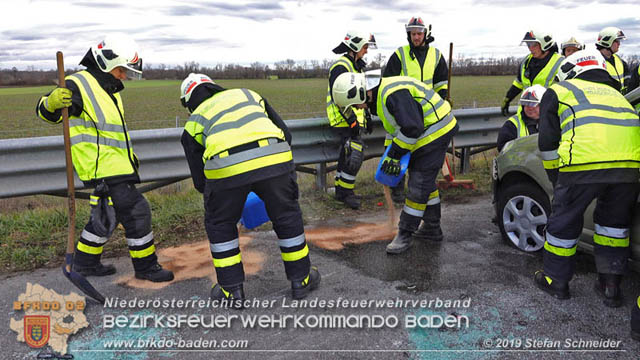 20191225 Verkehrsunfall auf der A2 zwischen Knoten Guntramsdorf und Ausfahrt IZ NÖ Süd  Foto: © Stefan Schneider