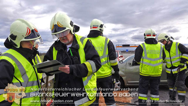20191225 Verkehrsunfall auf der A2 zwischen Knoten Guntramsdorf und Ausfahrt IZ NÖ Süd  Foto: © Stefan Schneider