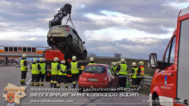 20191225 Verkehrsunfall auf der A2 zwischen Knoten Guntramsdorf und Ausfahrt IZ NÖ Süd  Foto: © Stefan Schneider