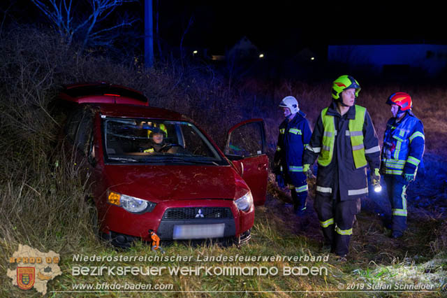 20191226 Verkehrsunfall auf der L157 Oeynhausen - Tattendorf Foto: © Stefan Schneider 20191226 Verkehrsunfall auf der L157 Oeynhausen - Tattendorf Foto: © Stefan Schneider