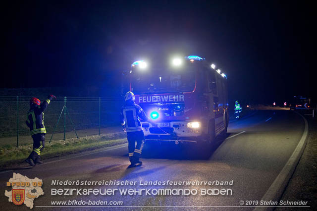 20191226 Verkehrsunfall auf der L157 Oeynhausen - Tattendorf Foto: © Stefan Schneider 20191226 Verkehrsunfall auf der L157 Oeynhausen - Tattendorf Foto: © Stefan Schneider