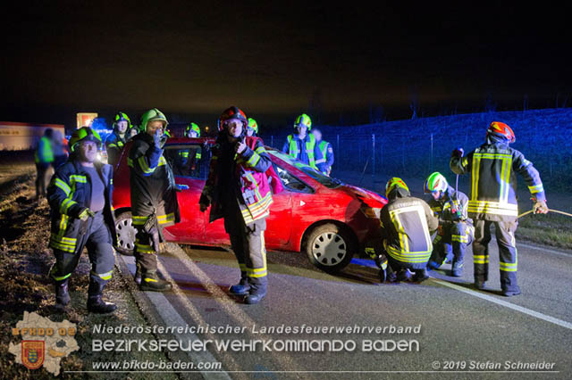 20191226 Verkehrsunfall auf der L157 Oeynhausen - Tattendorf Foto: © Stefan Schneider 20191226 Verkehrsunfall auf der L157 Oeynhausen - Tattendorf Foto: © Stefan Schneider