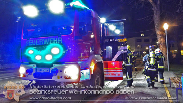 20200106 Holz-Sitzbank bei WLB Haltestelle Viadukt Baden in Brand gesetzt Foto: © Freiwillige Feuerwehr Baden-Stadt 20200106 Holz-Sitzbank bei WLB Haltestelle Viadukt Baden in Brand gesetzt Foto: © Freiwillige Feuerwehr Baden-Stadt