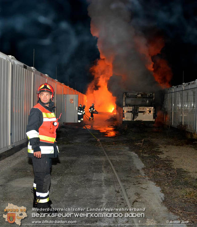 20200112 Brand am ehemaligen Firmengelände Petersen in Traiskirchen Möllersdorf   Fotos: © Anton Judt