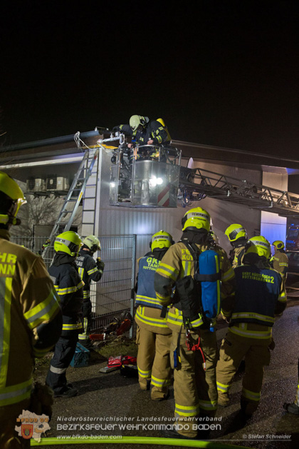 2020_01_18 Geschäftsbrand in Kottingbrunn - Foto: Stefan Schneider & Daniel Wirth