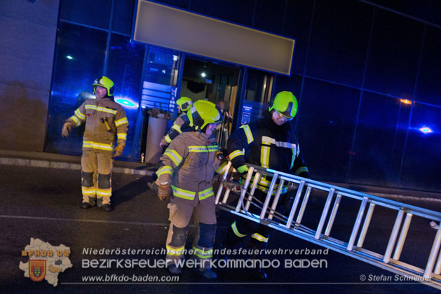 2020_01_18 Geschäftsbrand in Kottingbrunn - Foto: Stefan Schneider & Daniel Wirth