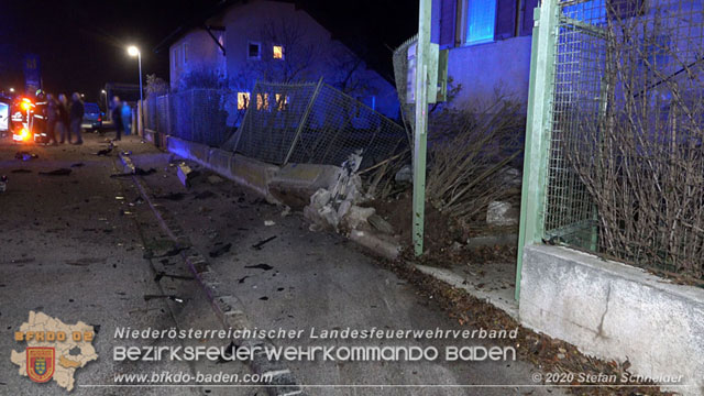 20200123 Spektakulärer Verkehrsunfall im Sooßer Ortsgebiet  Foto: © Stefan Schneider
