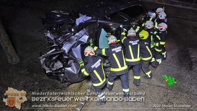 20200123 Spektakulärer Verkehrsunfall im Sooßer Ortsgebiet  Foto: © Stefan Schneider