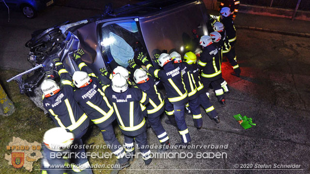 20200123 Spektakulärer Verkehrsunfall im Sooßer Ortsgebiet  Foto: © Stefan Schneider