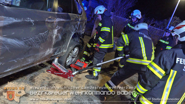 20200123 Spektakulärer Verkehrsunfall im Sooßer Ortsgebiet  Foto: © Stefan Schneider