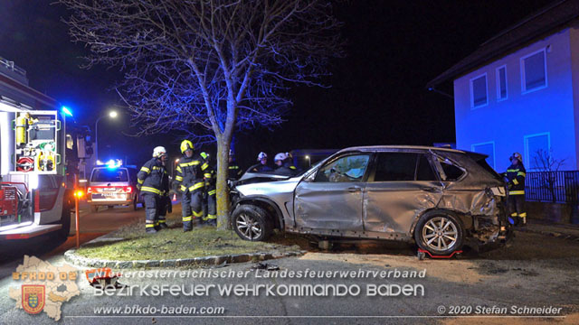 20200123 Spektakulärer Verkehrsunfall im Sooßer Ortsgebiet  Foto: © Stefan Schneider