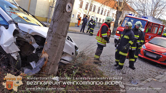 20200205 Verkehrsunfall in Teesdorf Foto: © Stefan Schneider 20200205 Verkehrsunfall in Teesdorf Foto: © Stefan Schneider