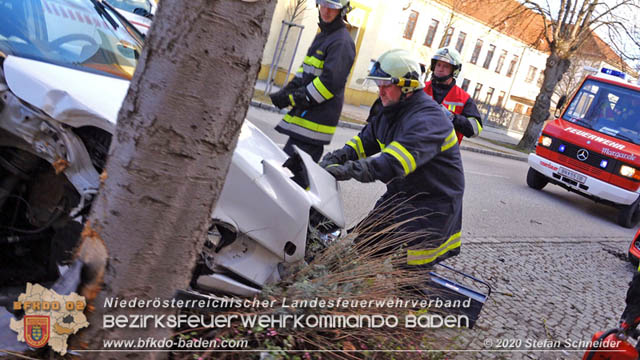 20200205 Verkehrsunfall in Teesdorf Foto: © Stefan Schneider 20200205 Verkehrsunfall in Teesdorf Foto: © Stefan Schneider
