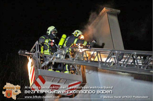 20200214 Brand in einer Hirtenberger Dachgeschosswohnung Foto: © Markus Hackl AFKDO Pottenstein 20200214 Brand in einer Hirtenberger Dachgeschosswohnung Foto: © Markus Hackl AFKDO Pottenstein