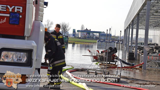 20200217-22 Mehrtägige Pumparbeiten nach Bruch ener 150er Hauptwasserleitung in Möllersdorf  Foto: © Stefan Schneider