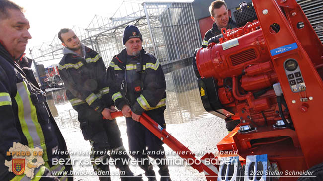 20200217-22 Mehrtägige Pumparbeiten nach Bruch ener 150er Hauptwasserleitung in Möllersdorf  Foto: © Stefan Schneider