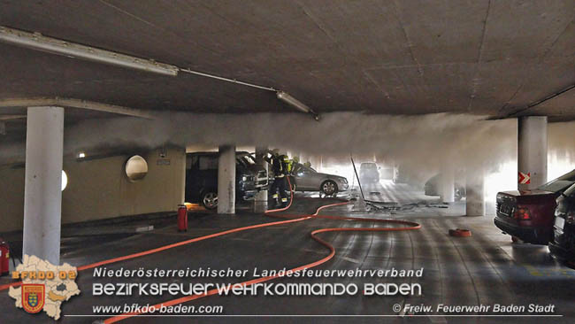 20200304 Fahrzeugbrand in Badener Parkdeck Zentrum Süd Foto: © FF Baden-Stadt / Stefan Schneider 20200304 Fahrzeugbrand in Badener Parkdeck Zentrum Süd Foto: © FF Baden-Stadt / Stefan Schneider
