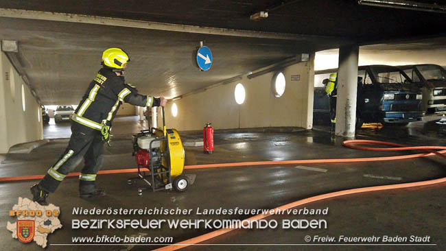 20200304 Fahrzeugbrand in Badener Parkdeck Zentrum Süd Foto: © FF Baden-Stadt / Stefan Schneider 20200304 Fahrzeugbrand in Badener Parkdeck Zentrum Süd Foto: © FF Baden-Stadt / Stefan Schneider