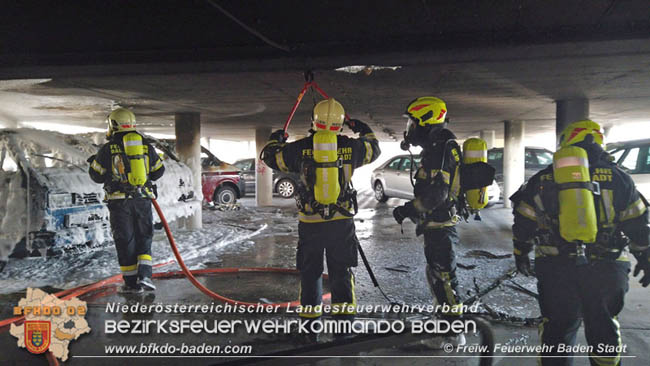 20200304 Fahrzeugbrand in Badener Parkdeck Zentrum Süd Foto: © FF Baden-Stadt / Stefan Schneider 20200304 Fahrzeugbrand in Badener Parkdeck Zentrum Süd Foto: © FF Baden-Stadt / Stefan Schneider
