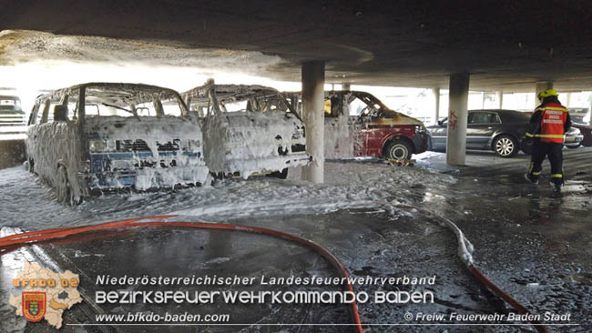 20200304 Fahrzeugbrand in Badener Parkdeck Zentrum Süd Foto: © FF Baden-Stadt / Stefan Schneider 20200304 Fahrzeugbrand in Badener Parkdeck Zentrum Süd Foto: © FF Baden-Stadt / Stefan Schneider