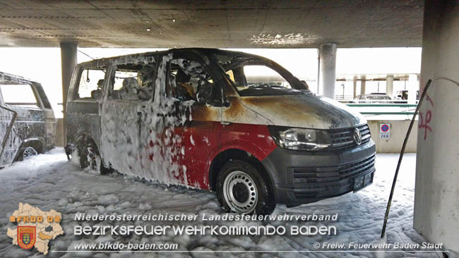 20200304 Fahrzeugbrand in Badener Parkdeck Zentrum Süd Foto: © FF Baden-Stadt / Stefan Schneider 20200304 Fahrzeugbrand in Badener Parkdeck Zentrum Süd Foto: © FF Baden-Stadt / Stefan Schneider