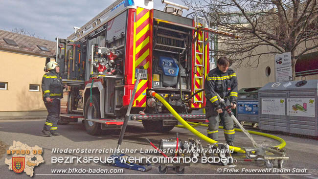 20200304 Fahrzeugbrand in Badener Parkdeck Zentrum Süd Foto: © FF Baden-Stadt / Stefan Schneider 20200304 Fahrzeugbrand in Badener Parkdeck Zentrum Süd Foto: © FF Baden-Stadt / Stefan Schneider